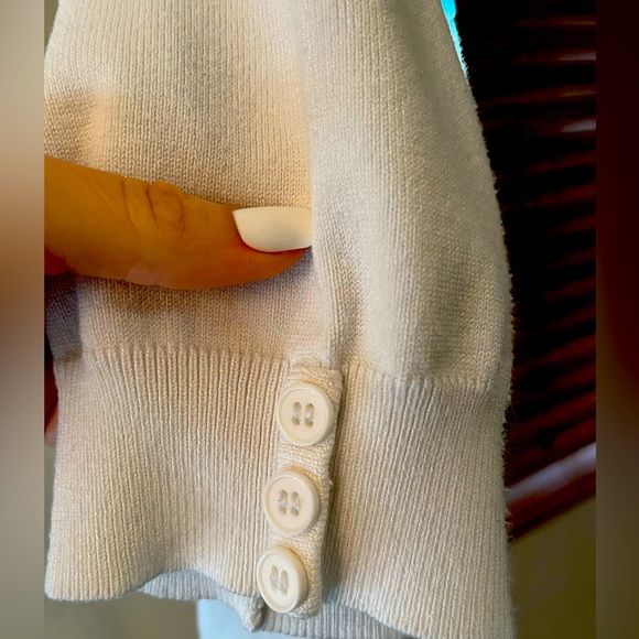 White faded glory size large sweater - Picture 2 of 3